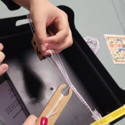 Atelier initiation au tissage aux cartes